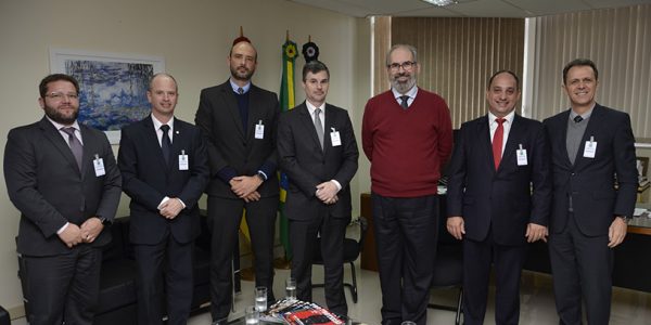 Advogados trabalhistas atuantes em Gravataí entregam manifesto em apoio a magistradas